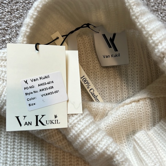 NWT Van Kukil turtleneck sweater jumper cream ivory sleeveless 100% cashmere - Picture 2 of 2